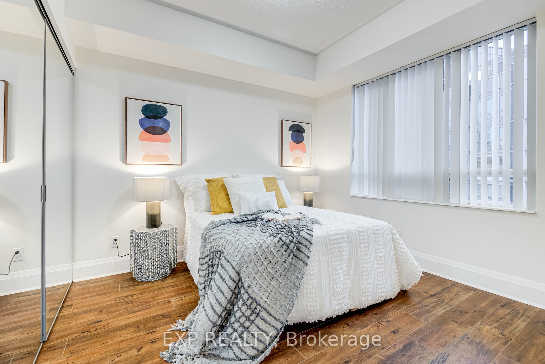 100 Harrison Garden Blvd, #1822