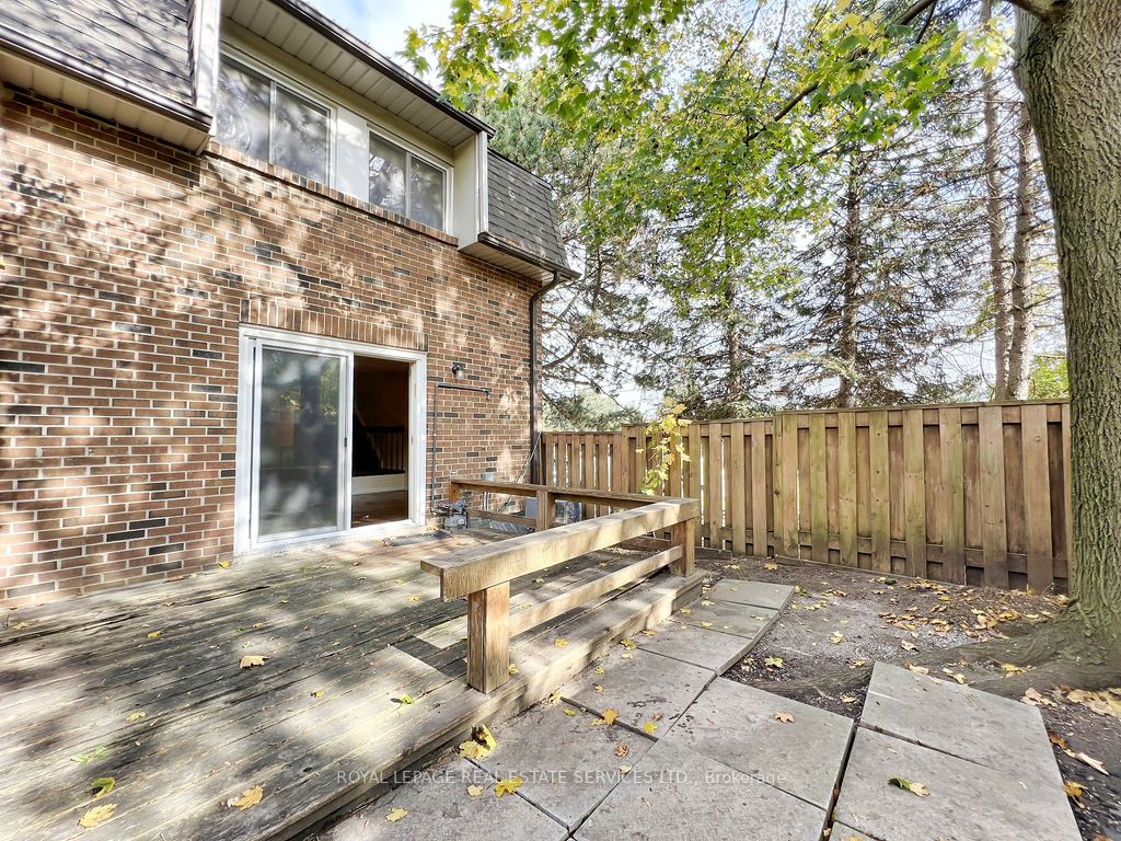 15 Wild Gingerway, #15