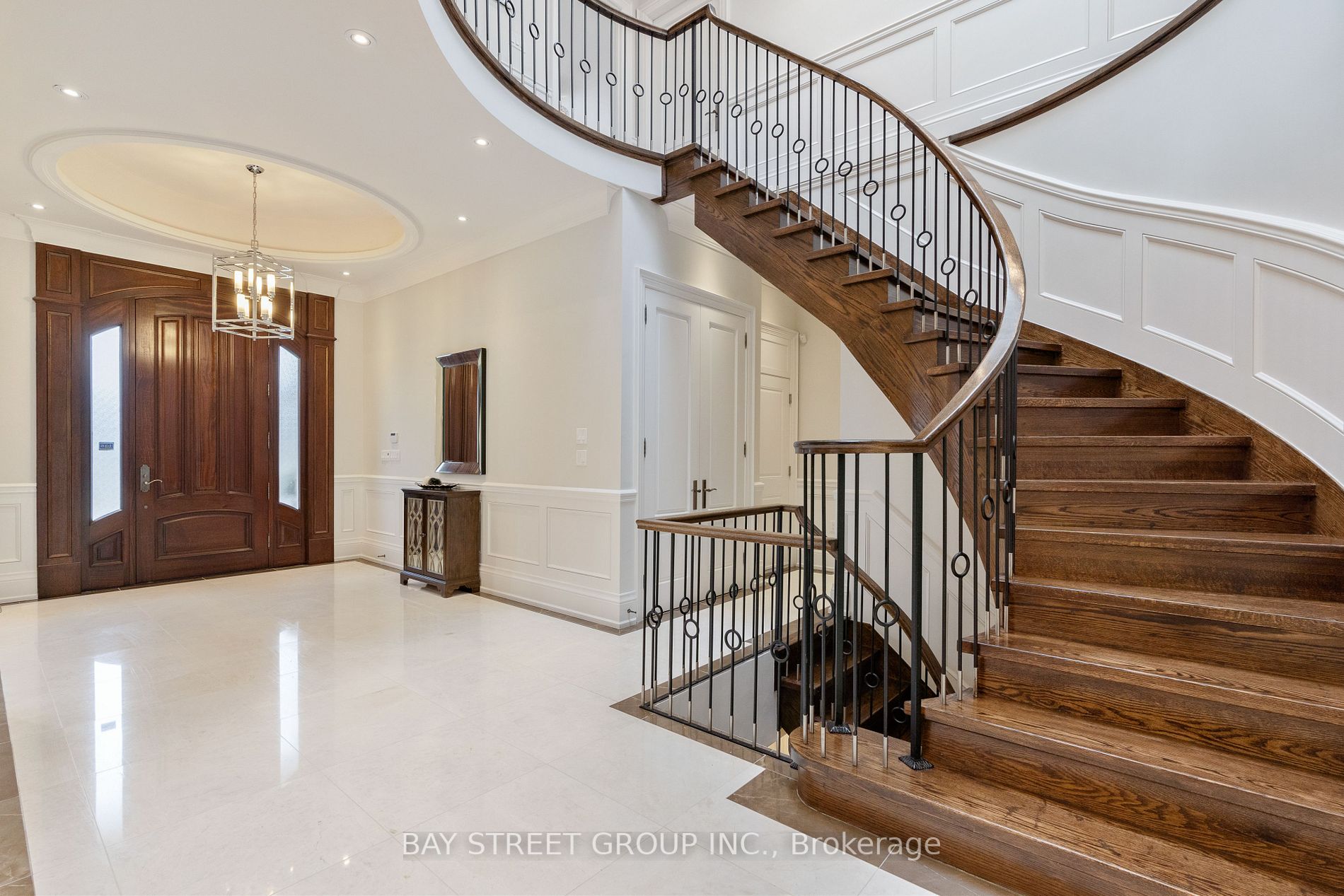 18 Viamede Cres
