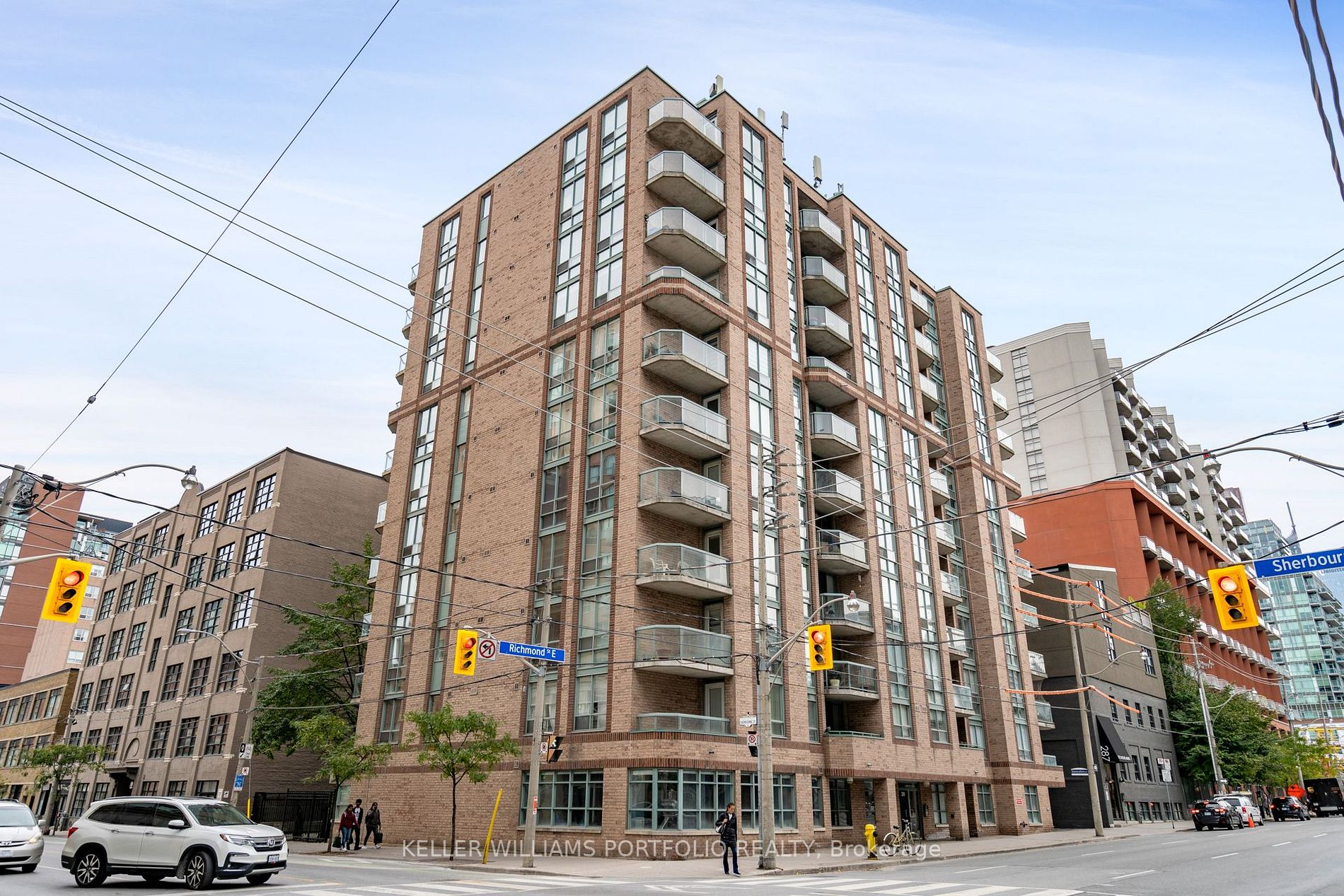 311 Richmond St E, #707