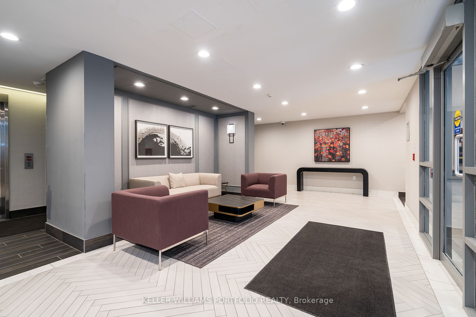 311 Richmond St E, #707