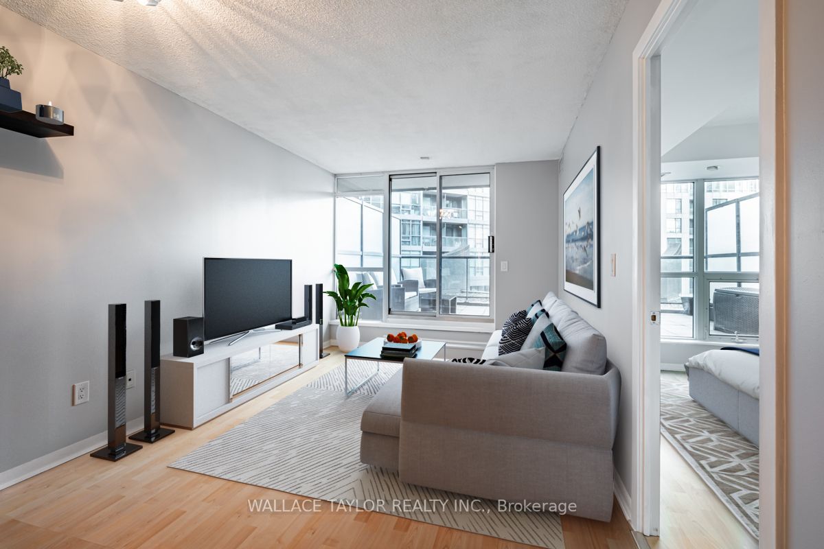 219 Fort York Blvd, #317