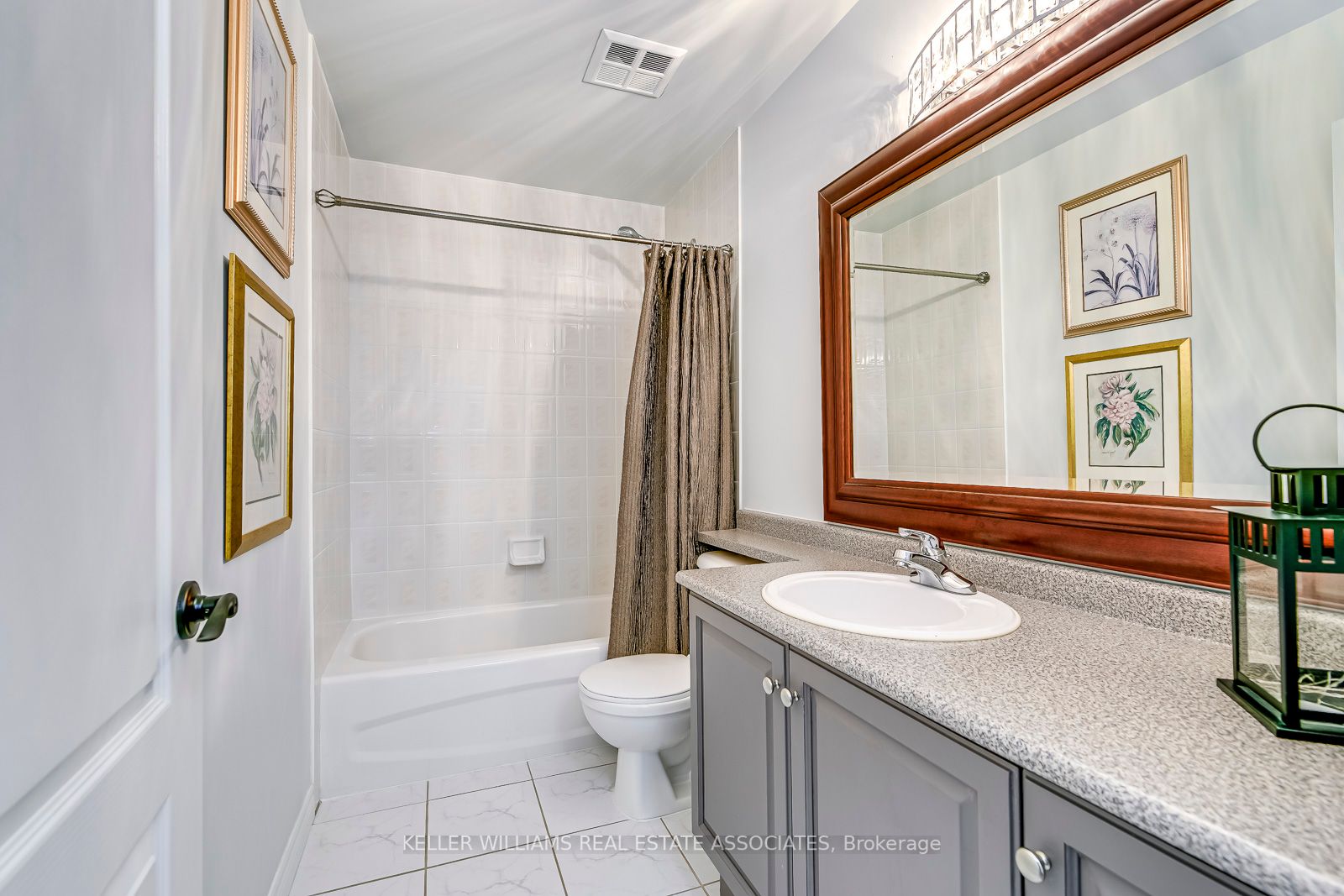 2 Edith Dr, #406
