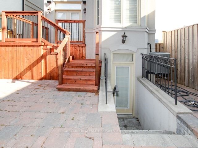 360 Cranbrooke Ave