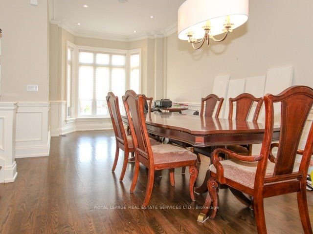 360 Cranbrooke Ave