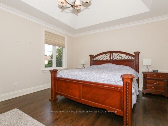360 Cranbrooke Ave