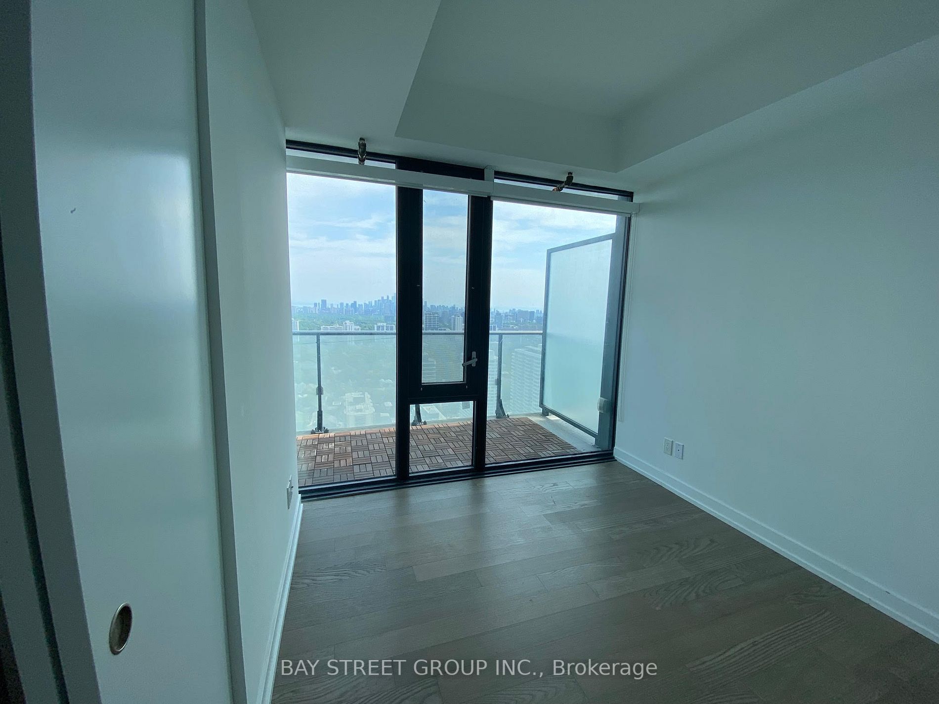 161 Roehampton Ave, #4109