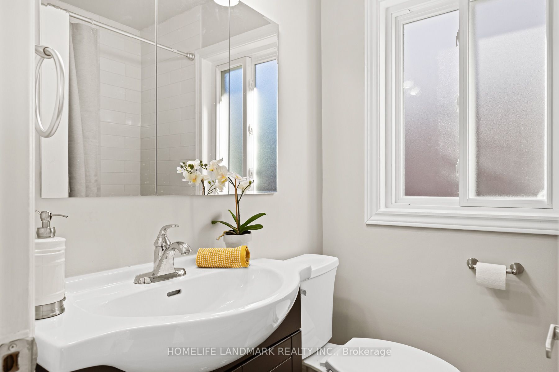 107 Parklea Dr