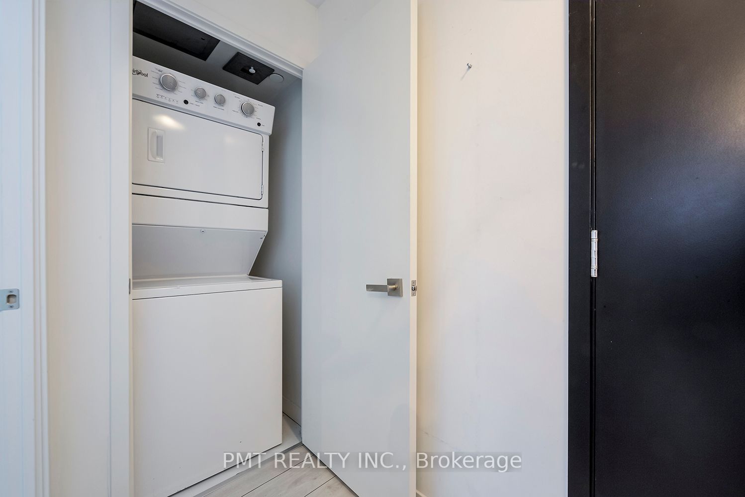 31 Tippett Rd, #712