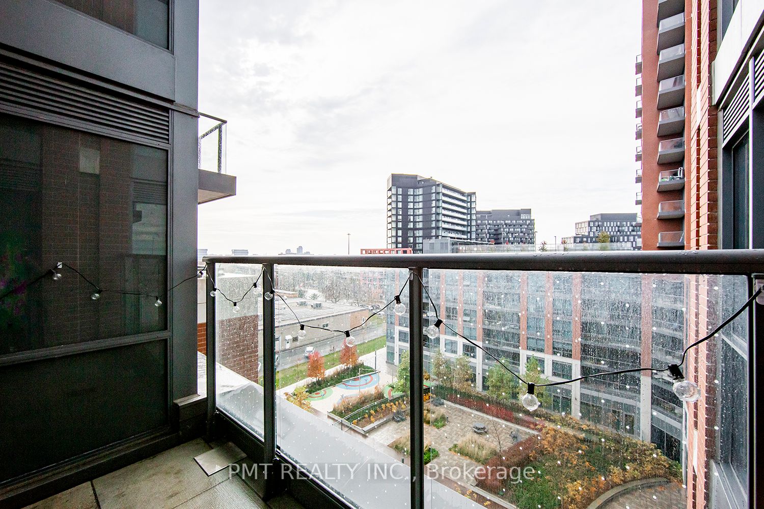 31 Tippett Rd, #712