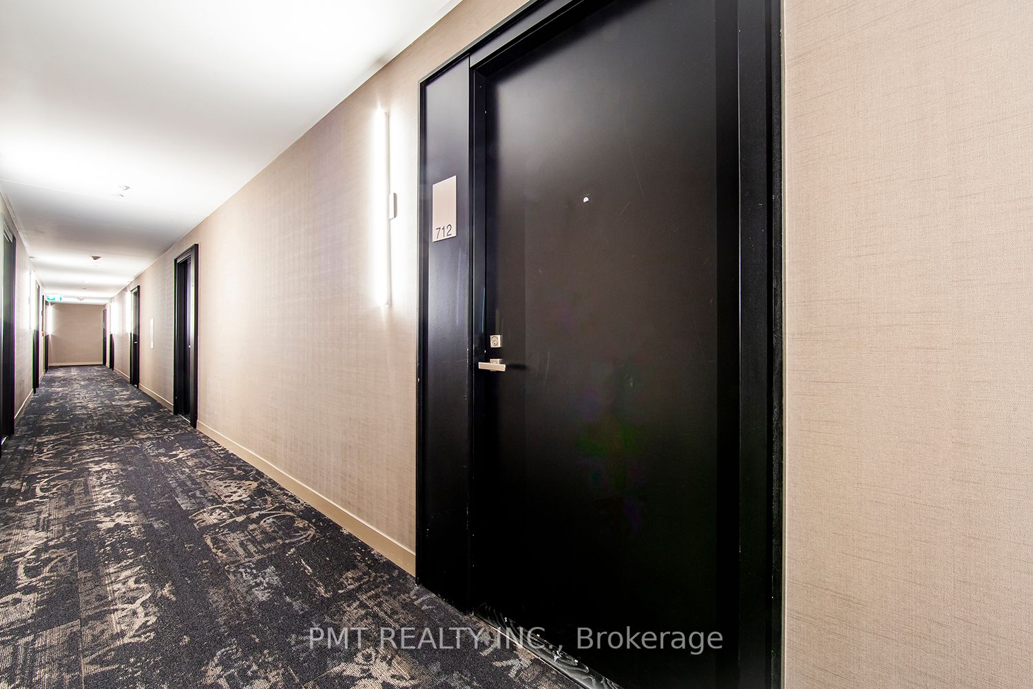 31 Tippett Rd, #712