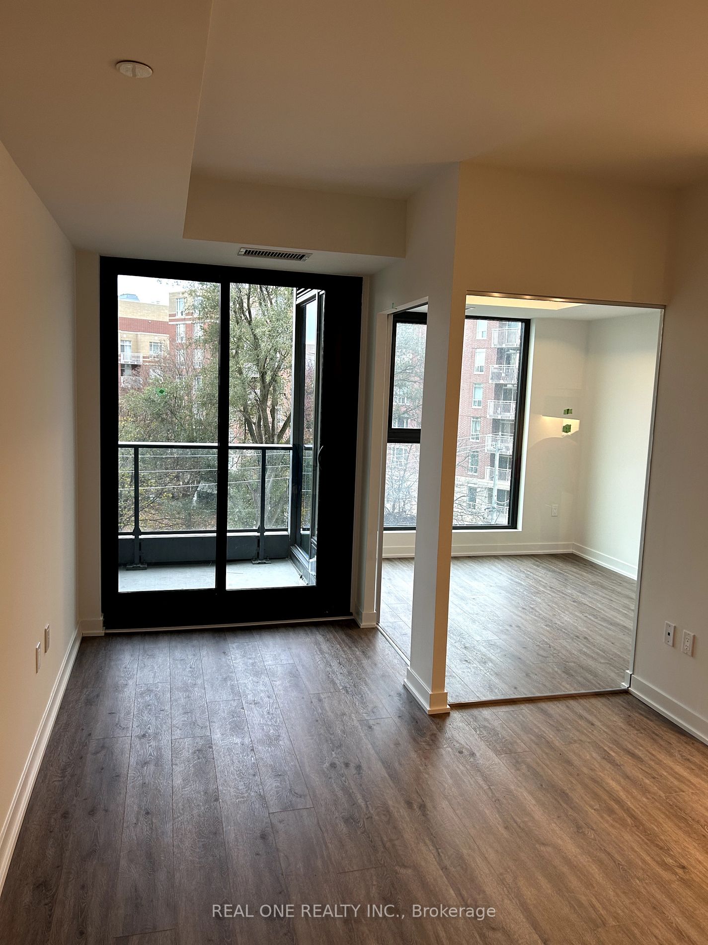 250 Lawrence Ave, #412