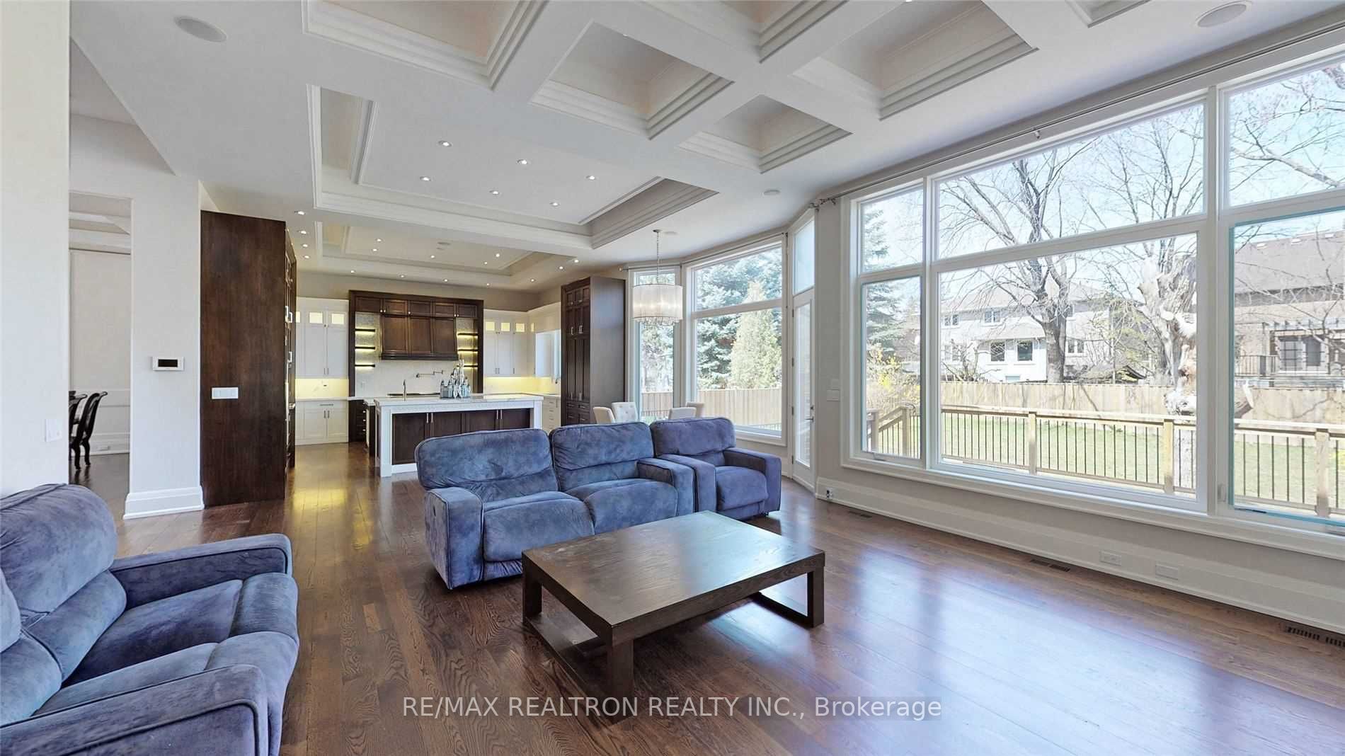 264 Dunforest Ave
