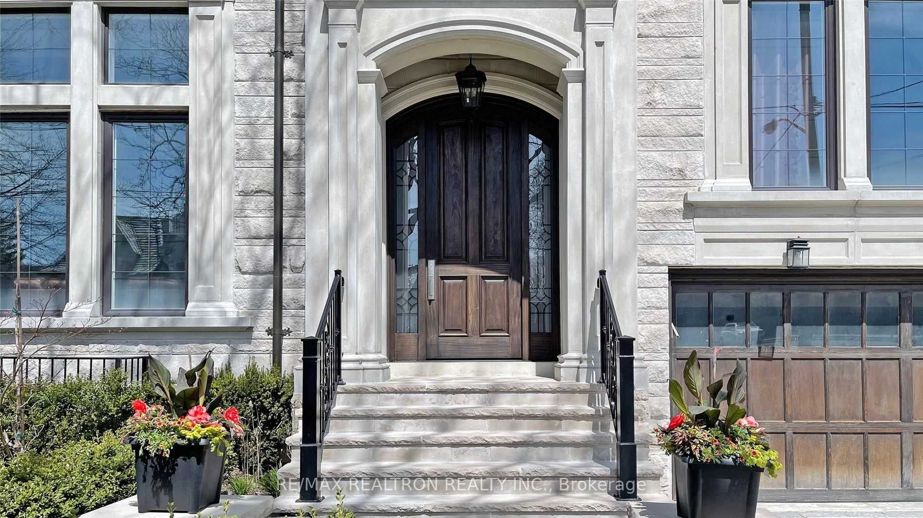 264 Dunforest Ave