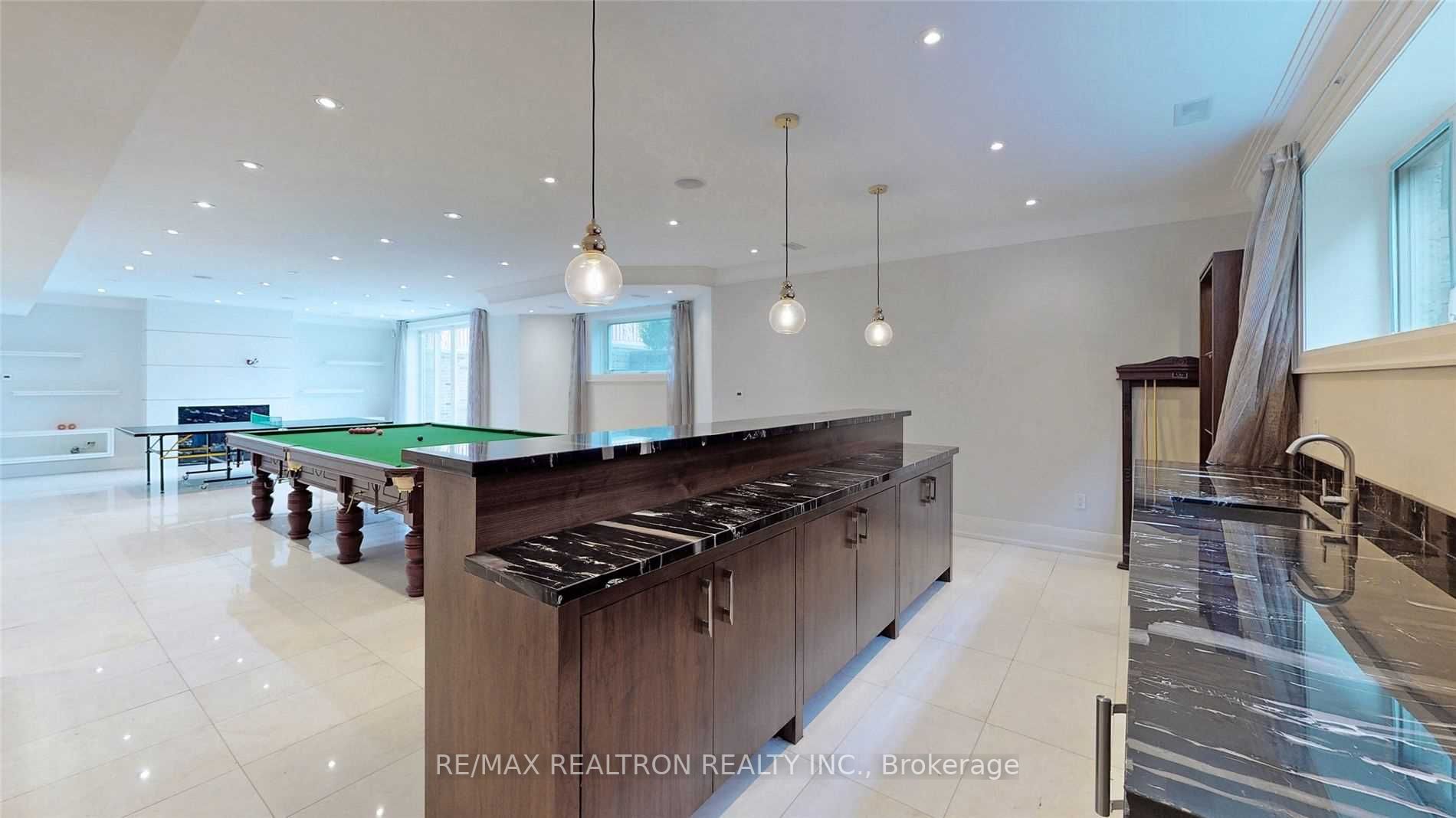 264 Dunforest Ave