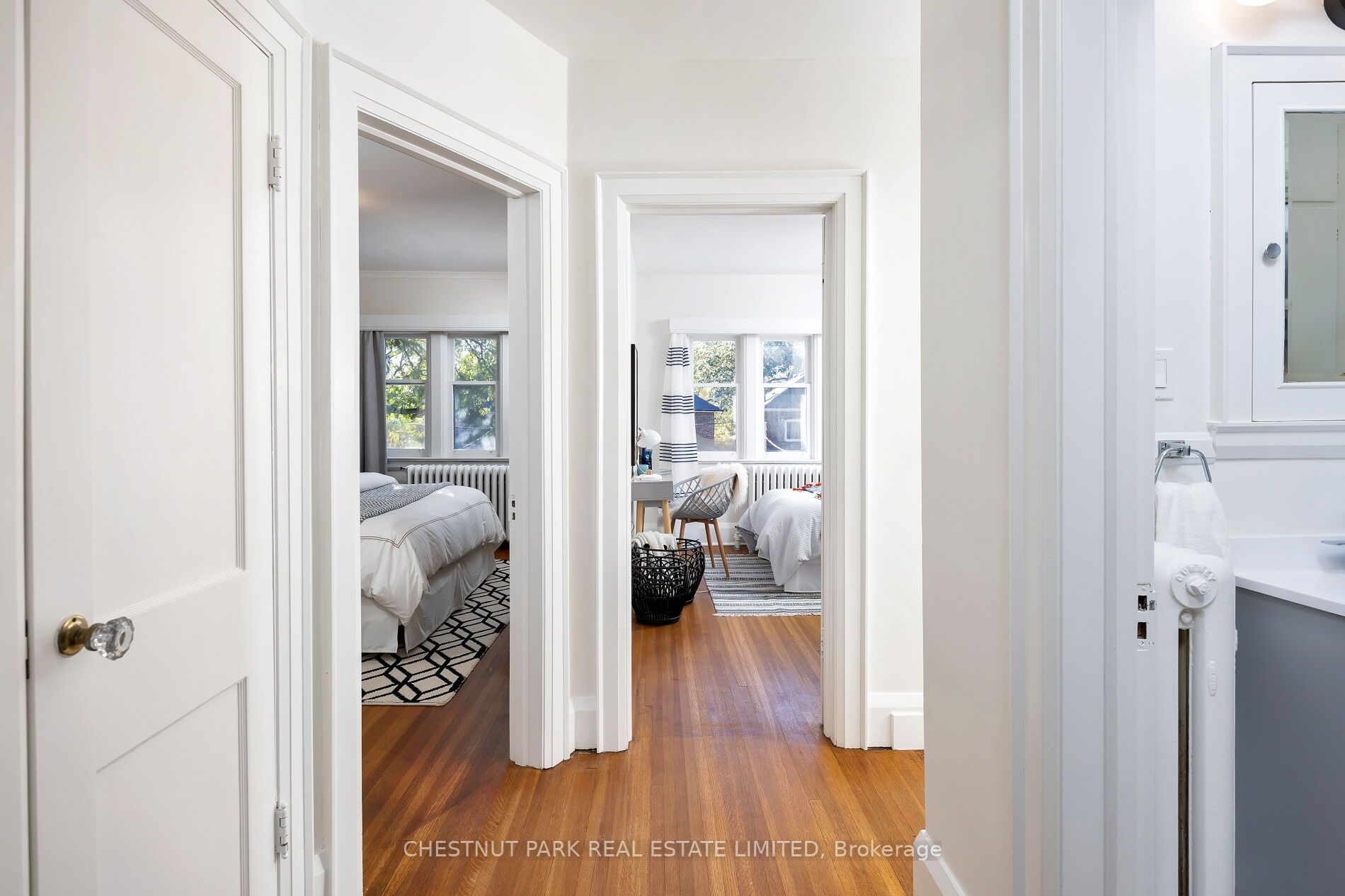 132 Hillsdale Ave W