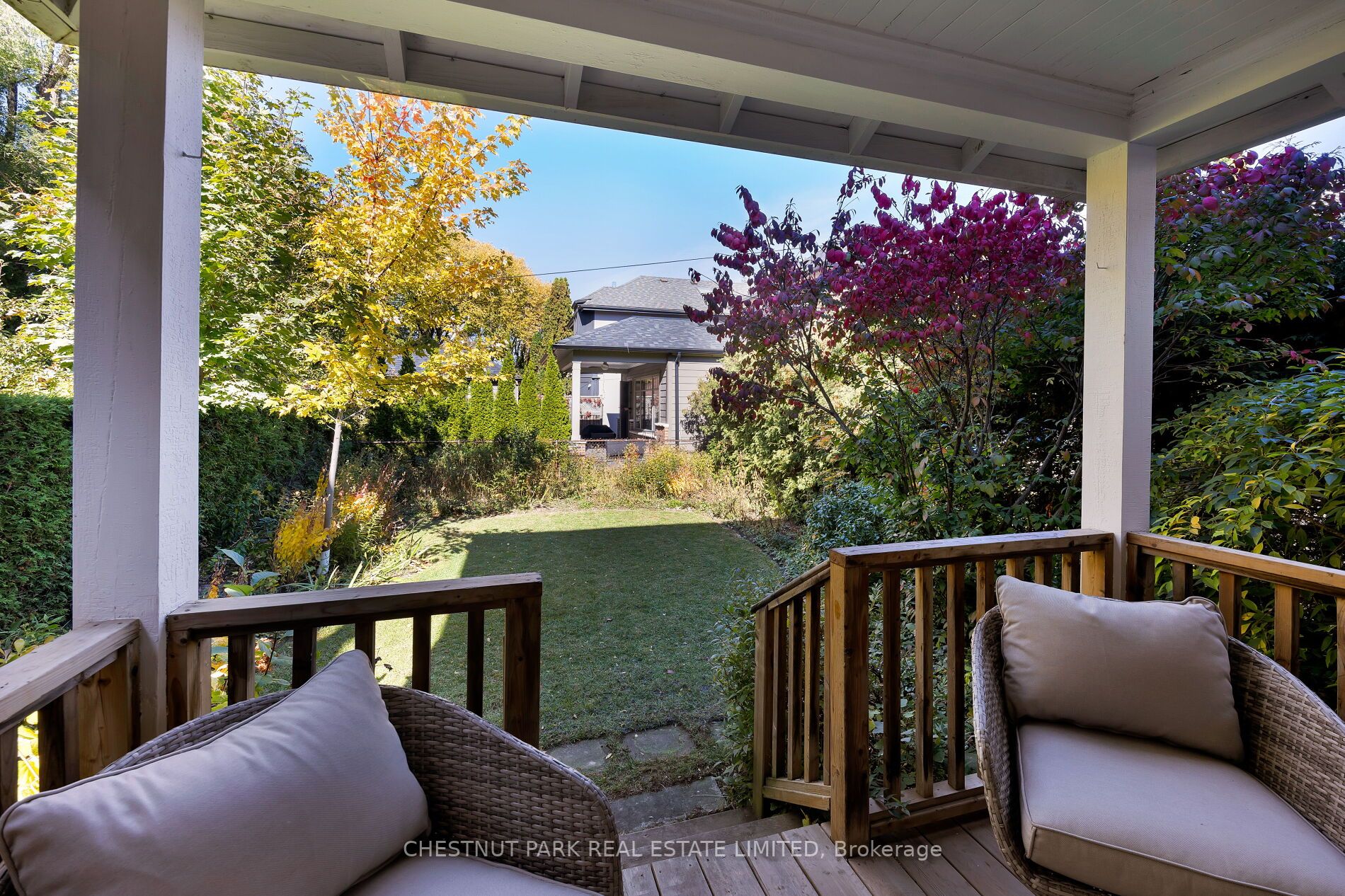 132 Hillsdale Ave W