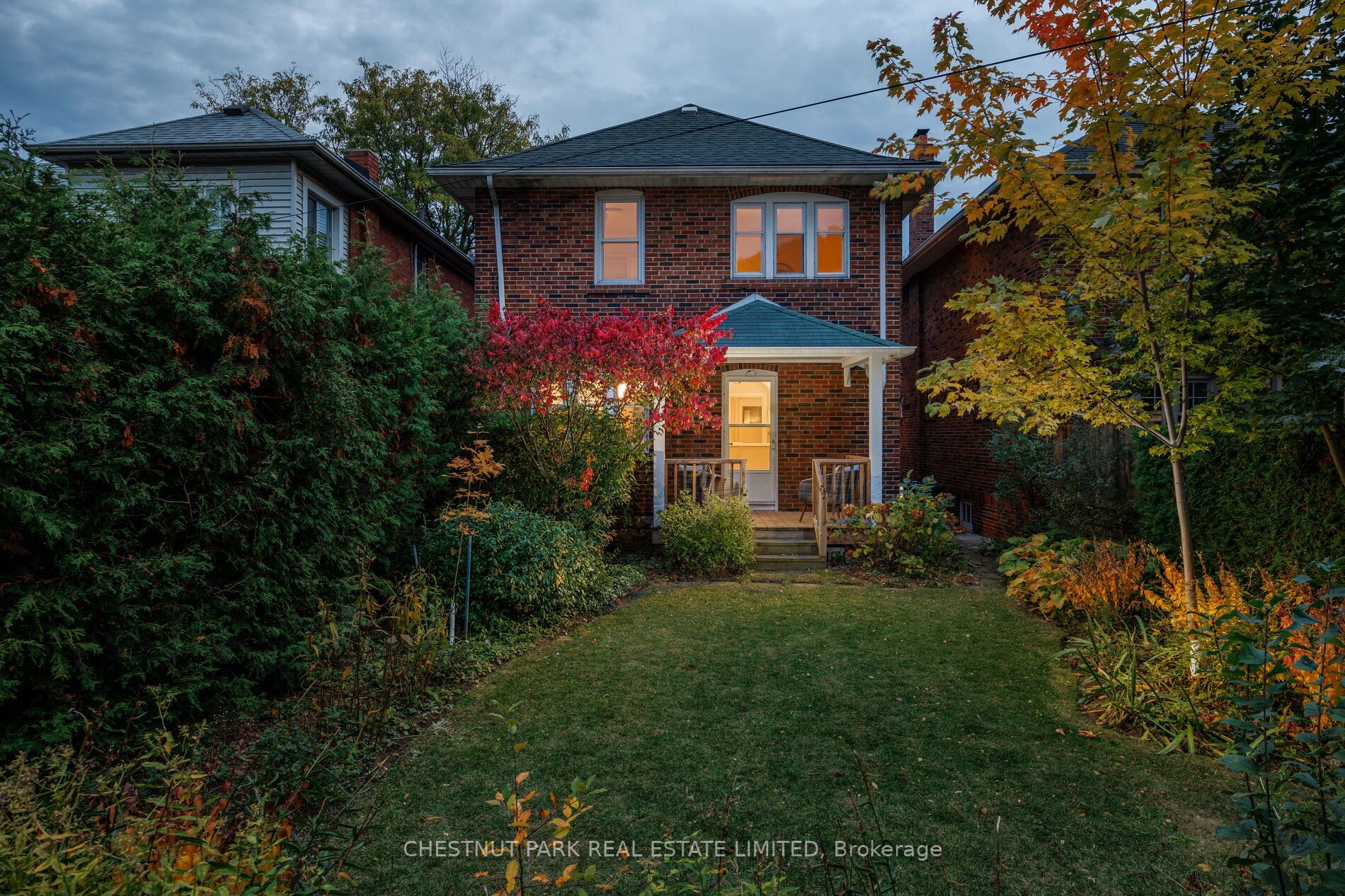 132 Hillsdale Ave W