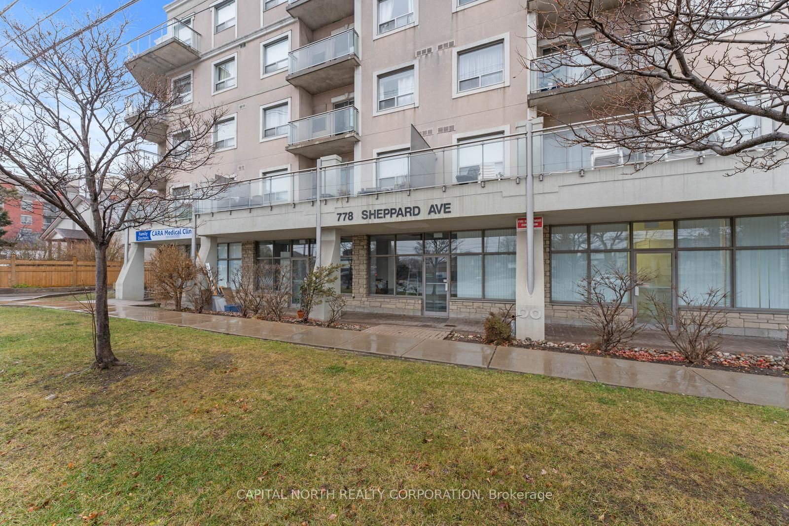 778 Sheppard Ave W, #105