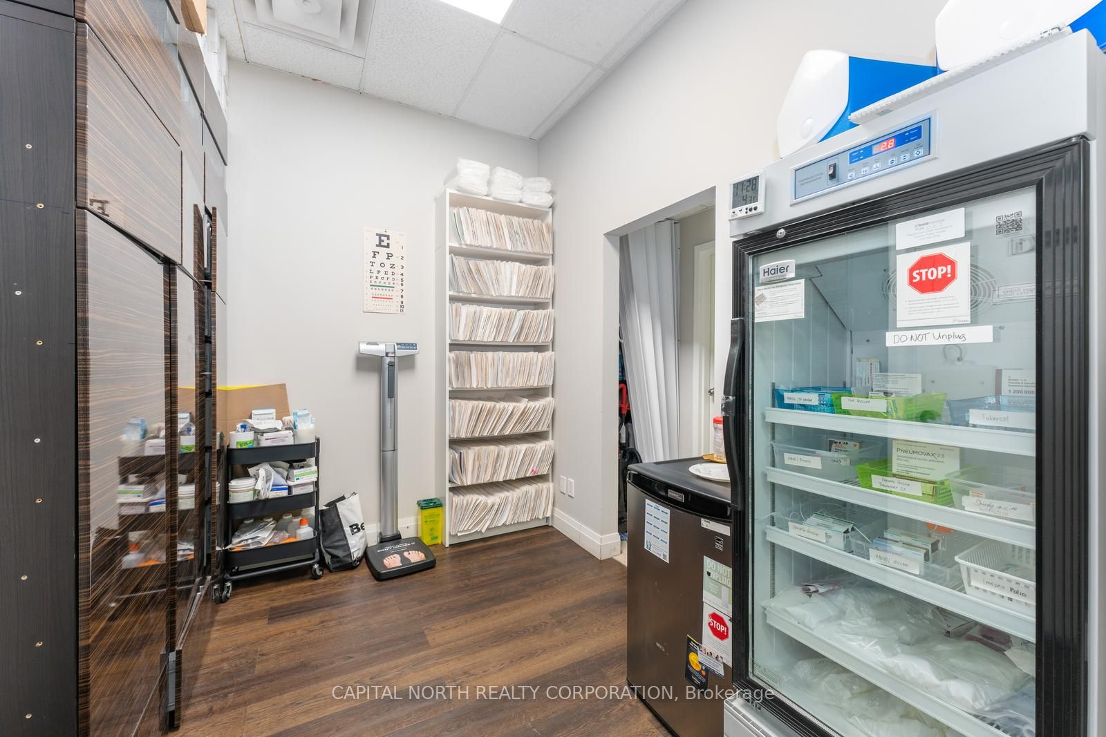 778 Sheppard Ave W, #105