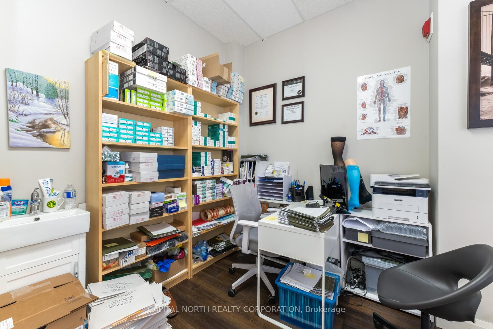 778 Sheppard Ave W, #105