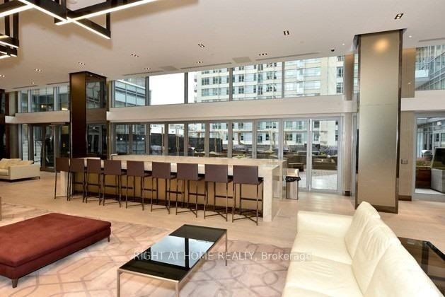 98 Lillian St, #1815