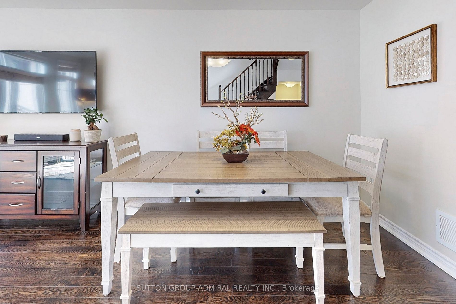 99A Finch Ave W