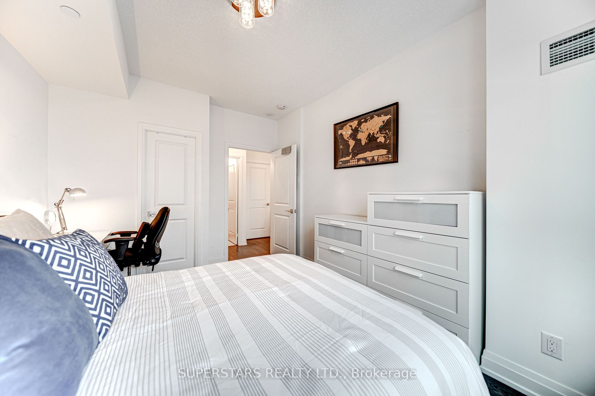 591 Sheppard Ave E, #927