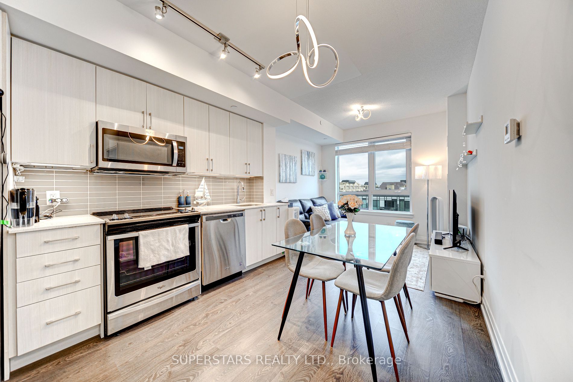 591 Sheppard Ave E, #927