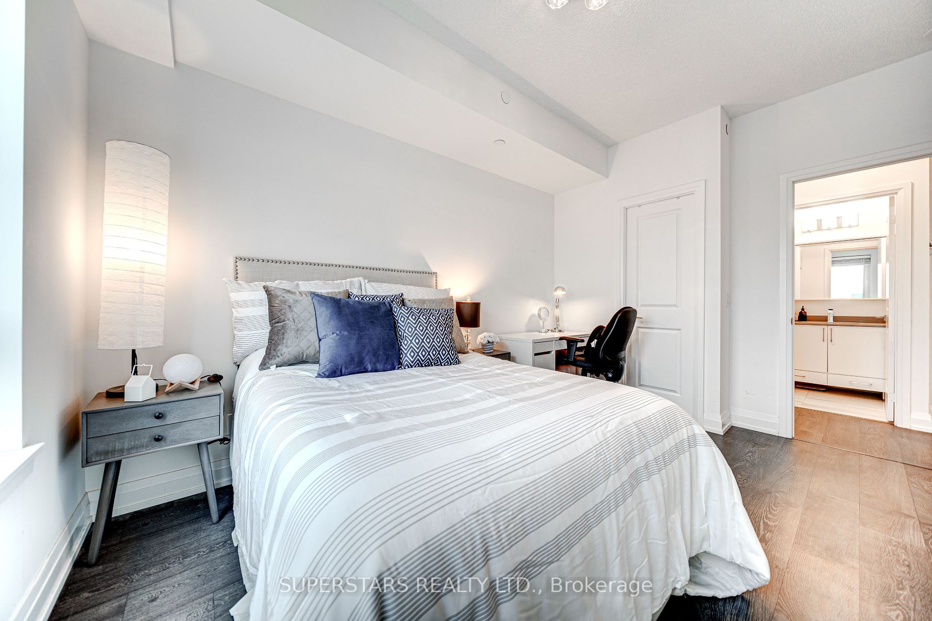 591 Sheppard Ave E, #927