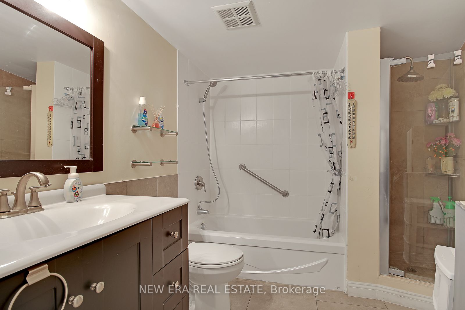 25 The Esplanade, #1706