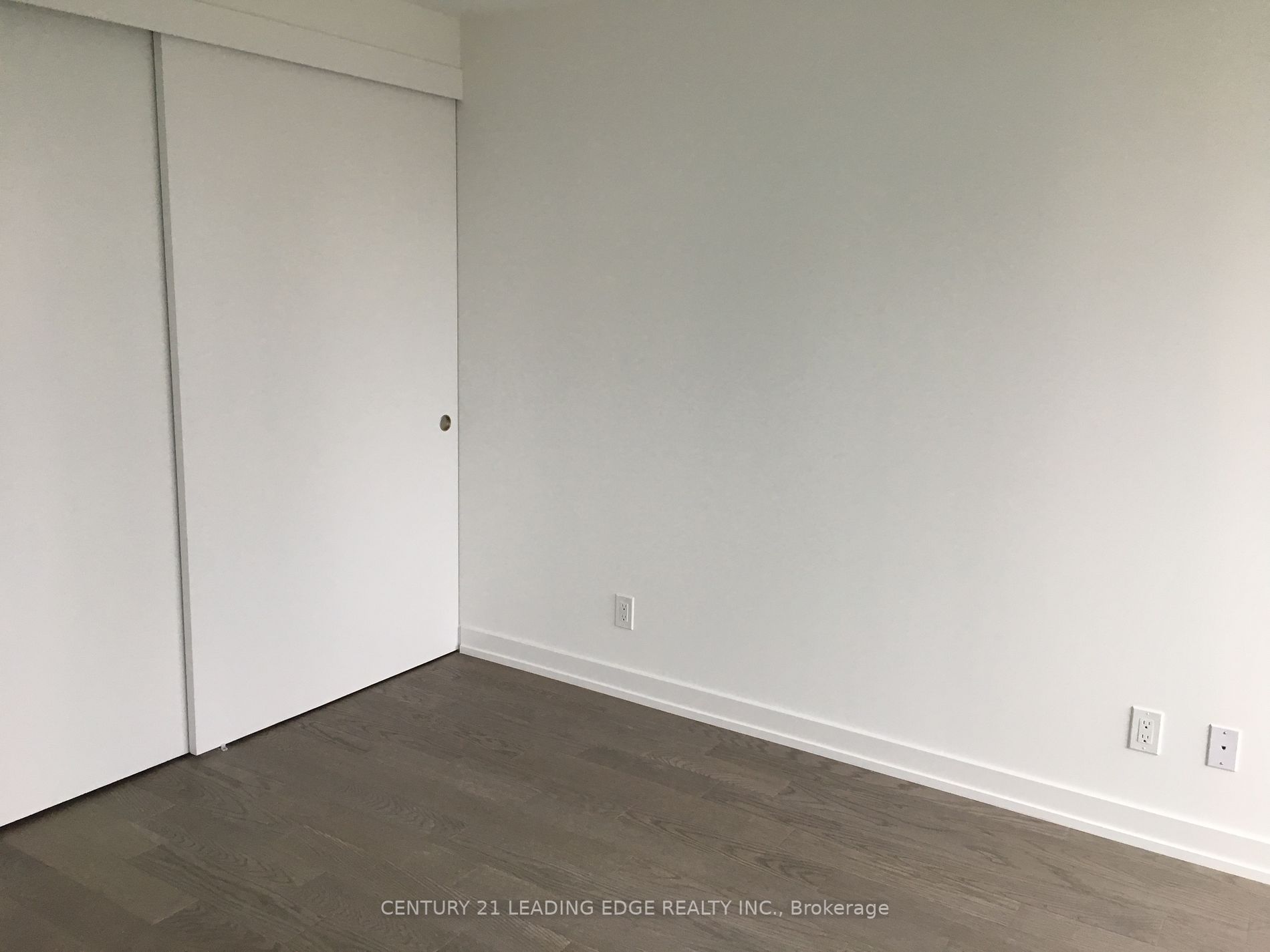 161 Roehampton Ave, #1102