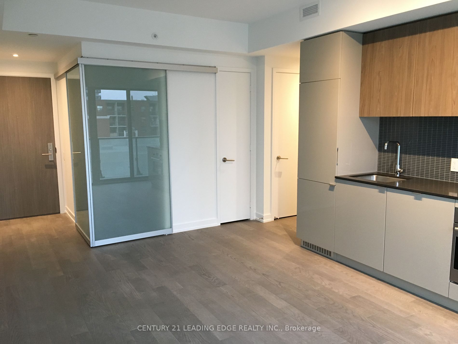 161 Roehampton Ave, #1102