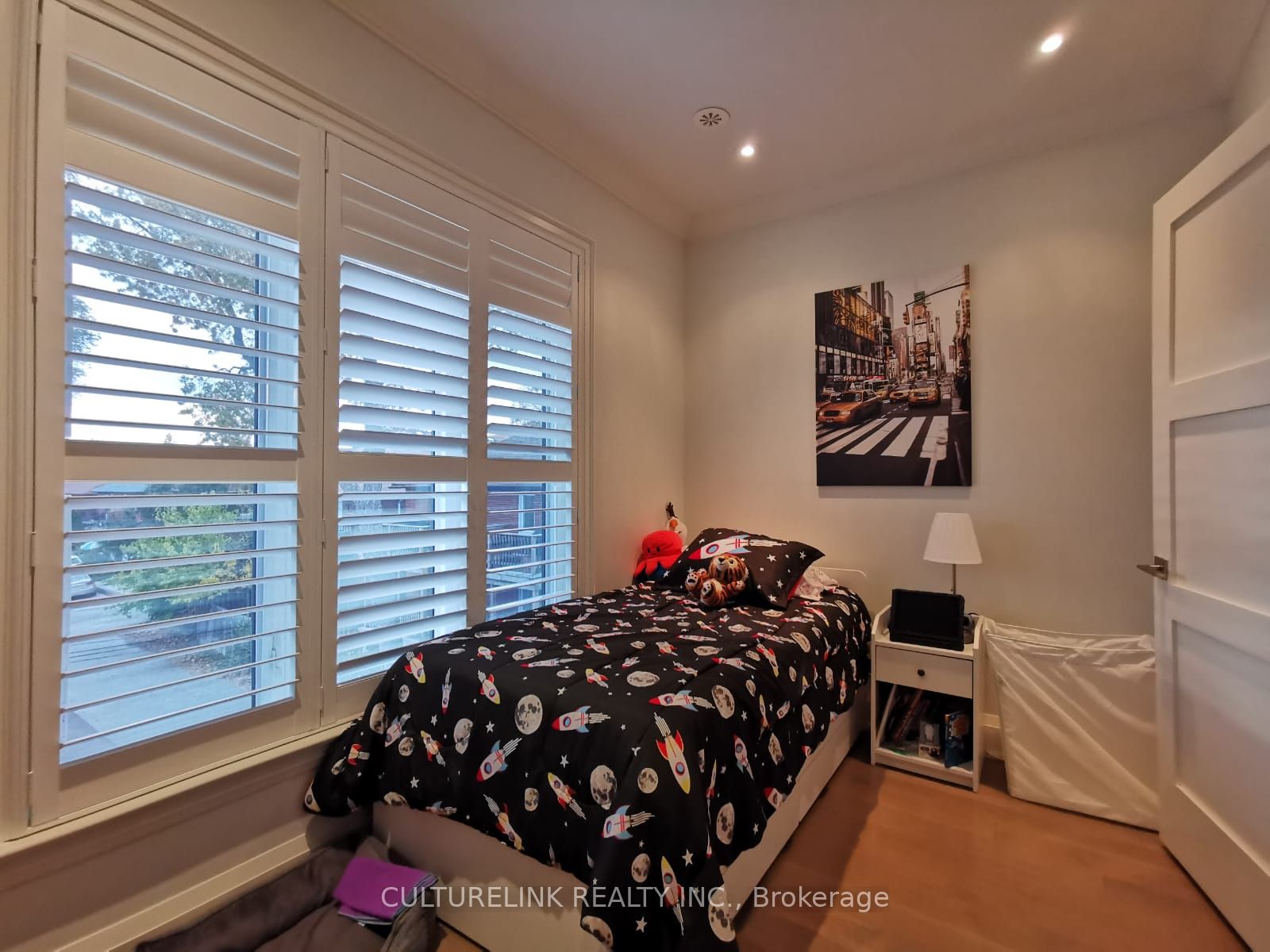 47A Burnaby Blvd