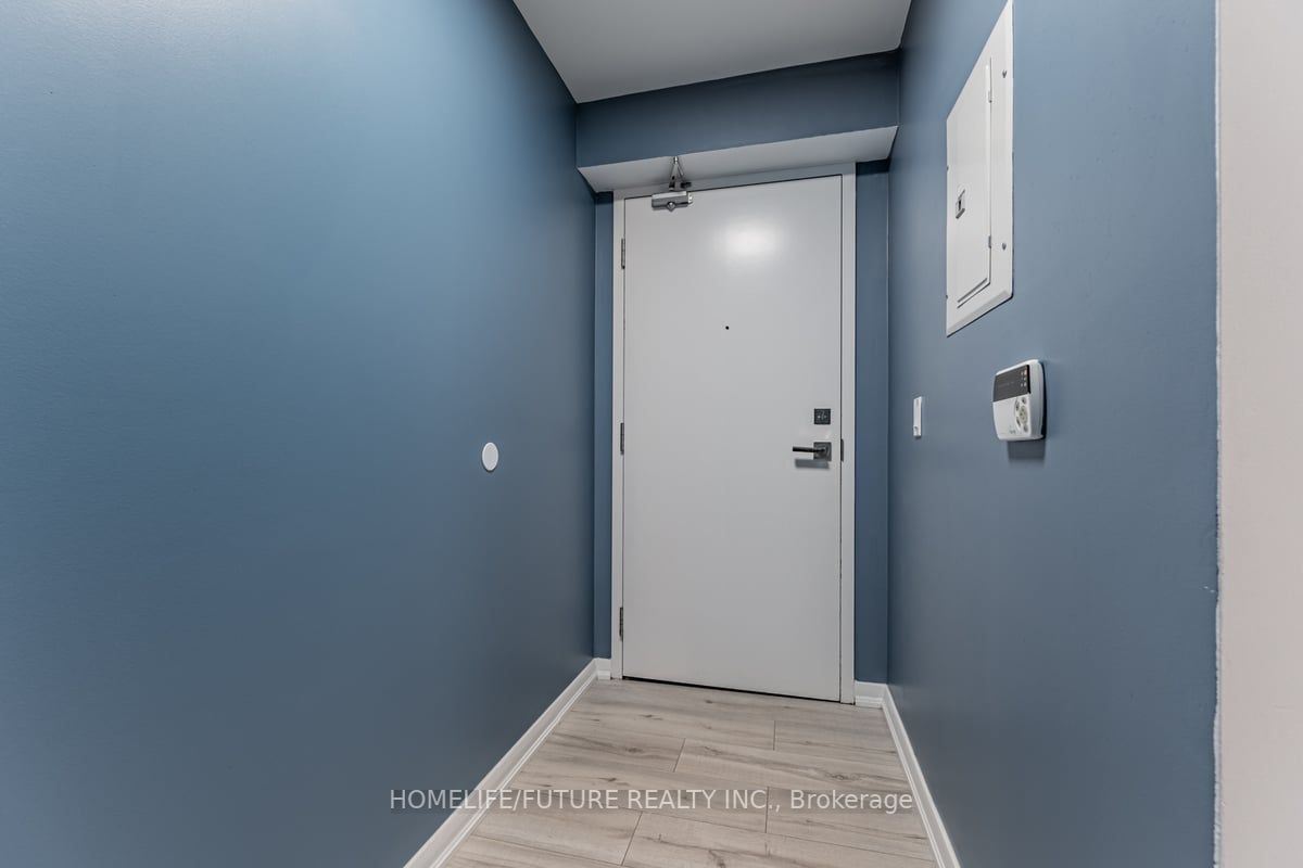832 Bay St, #605
