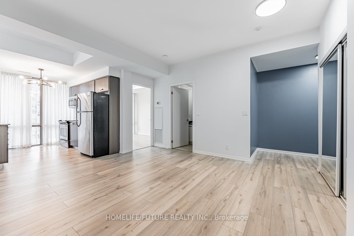 832 Bay St, #605