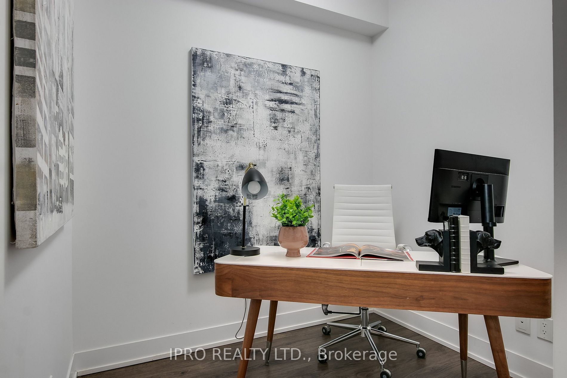 68 Merton St, #516