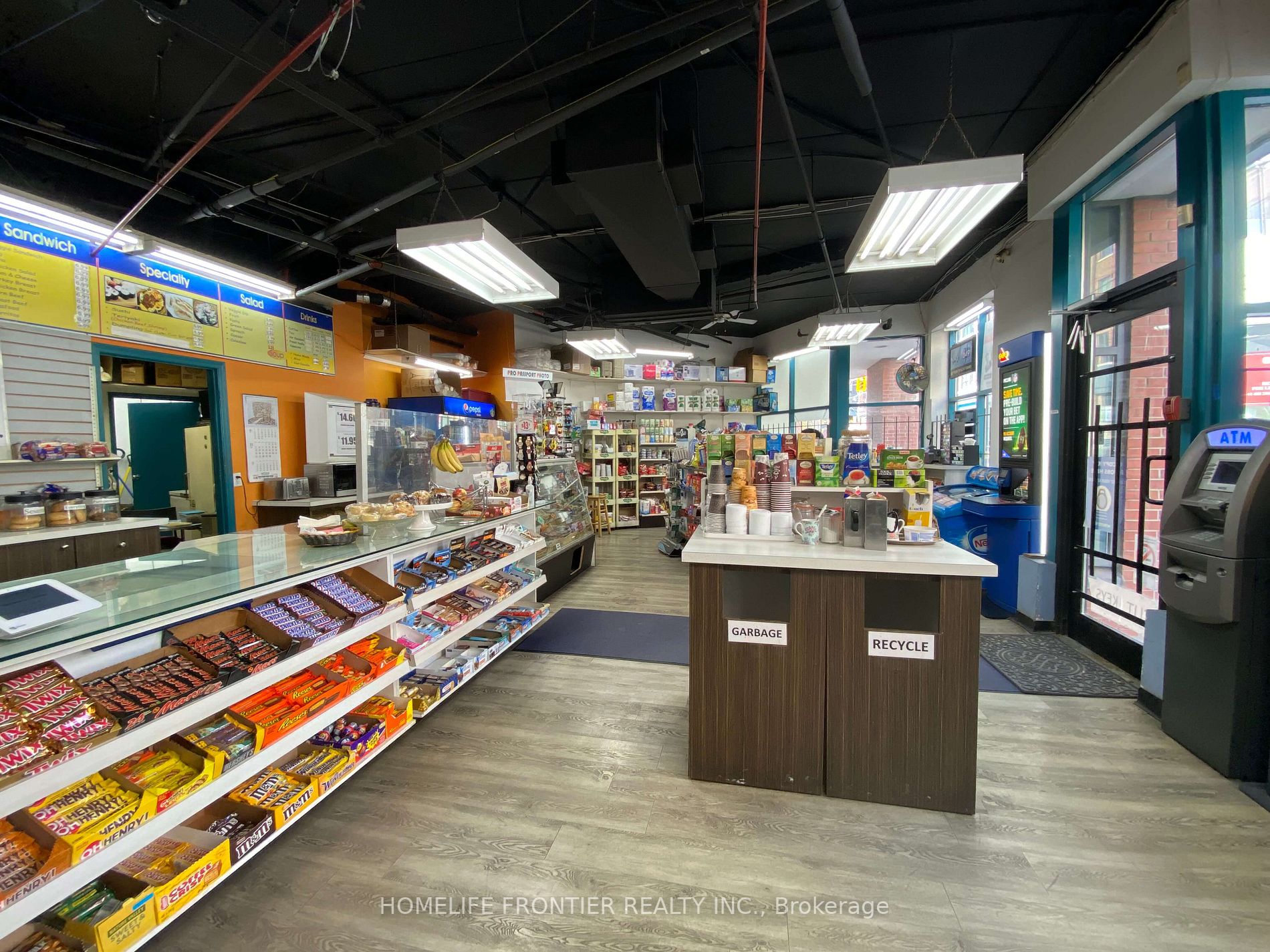 393 King St E, #1