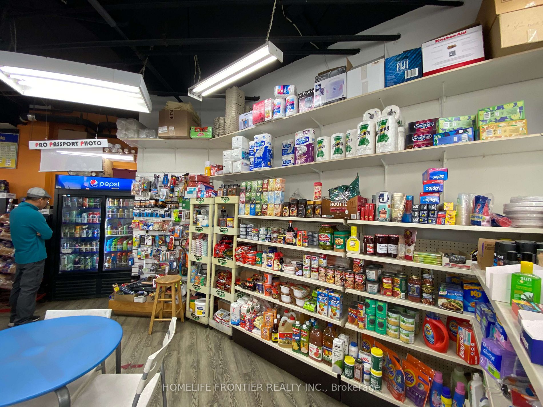 393 King St E, #1
