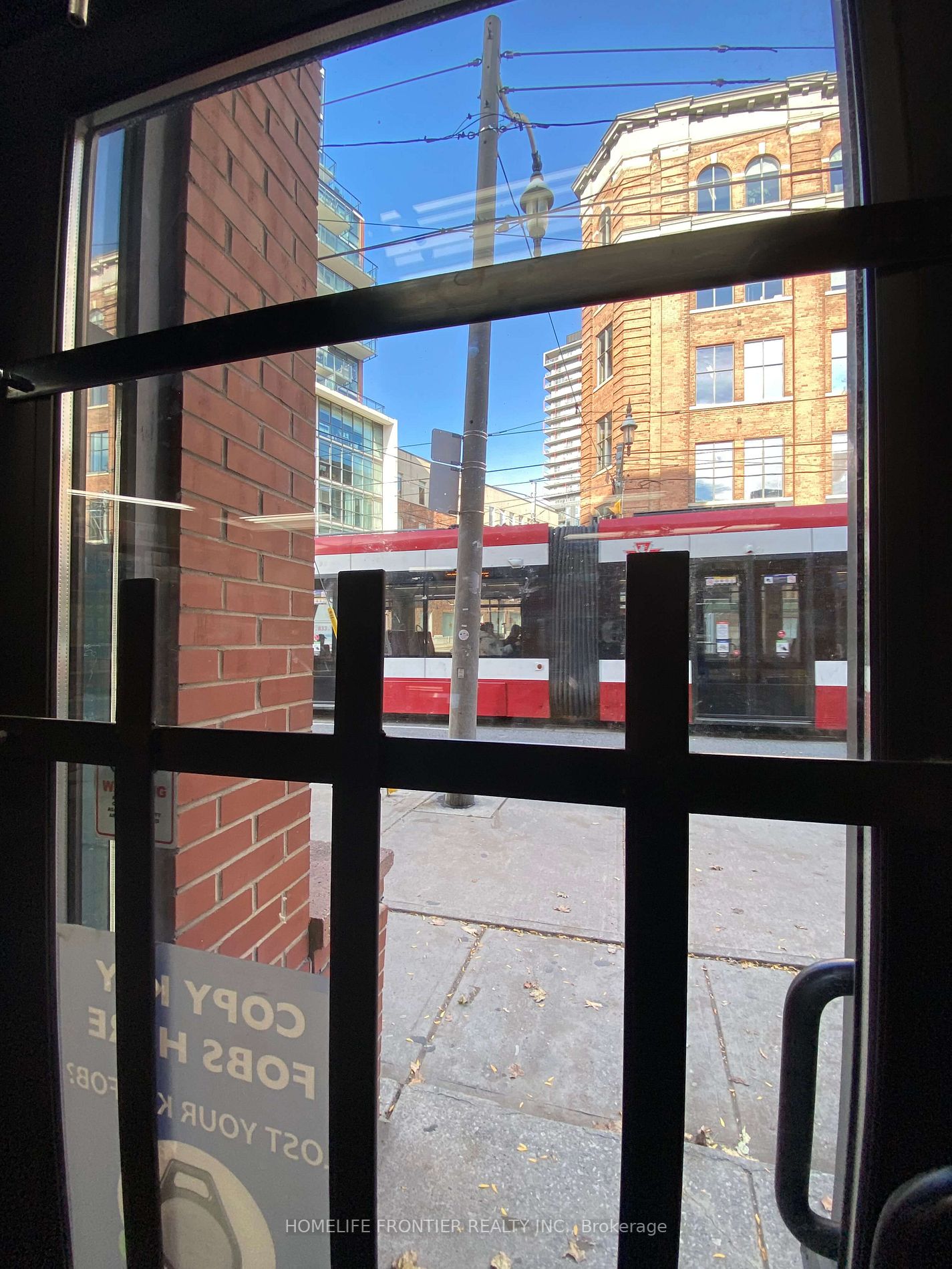 393 King St E, #1