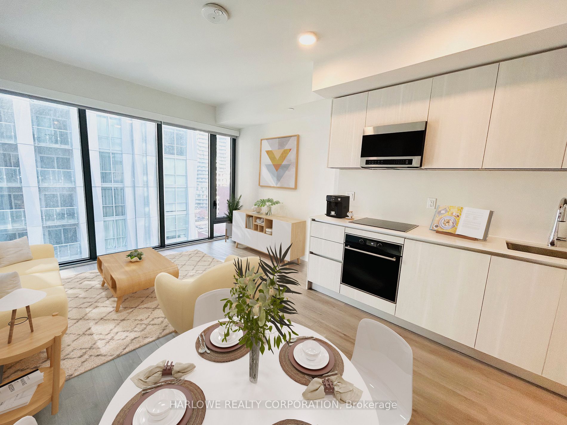 8 Cumberland St, #1009