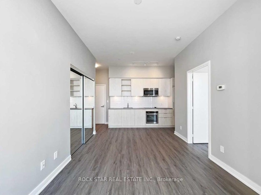50 Ordnance St, #3501