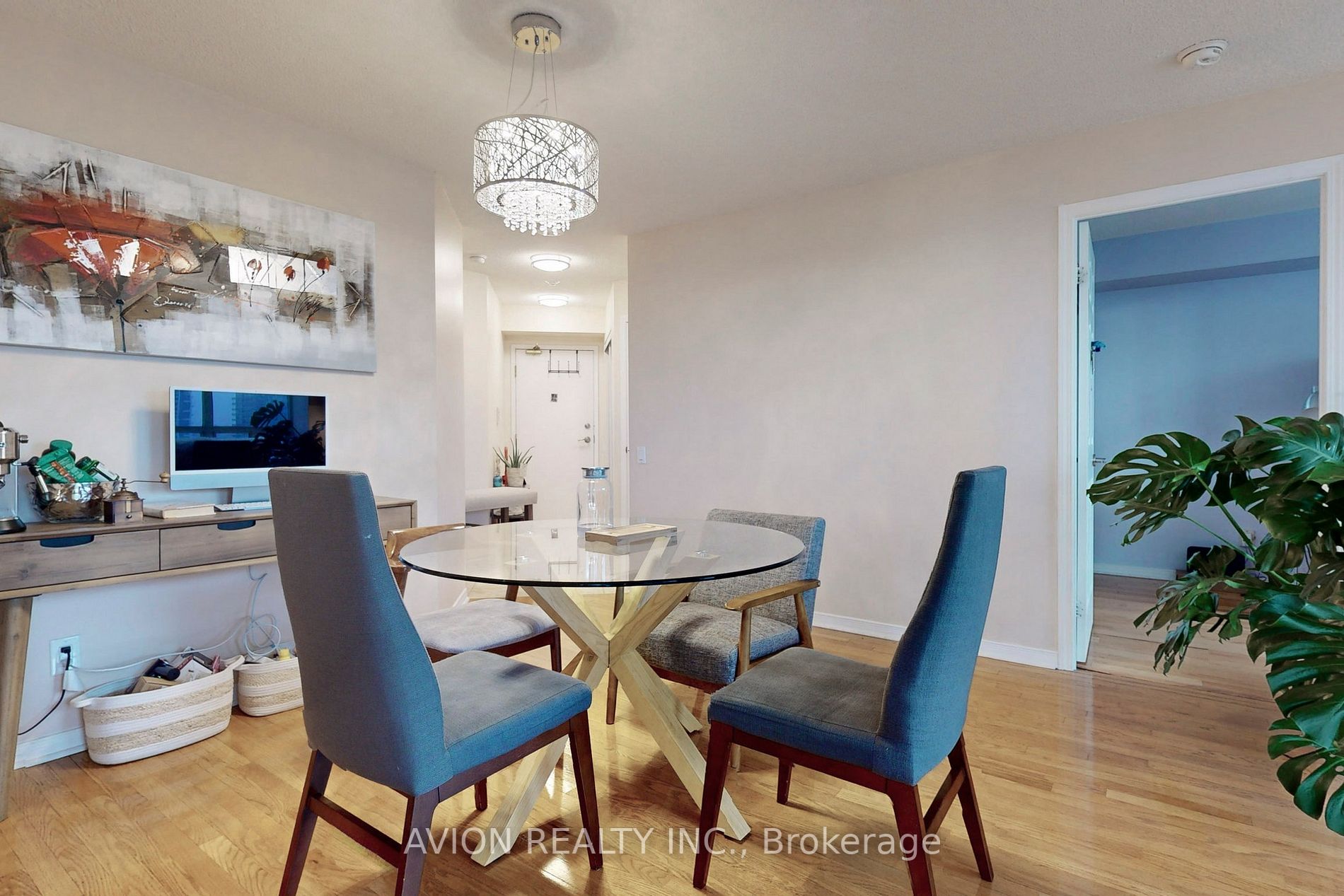 33 Empress Ave, #703