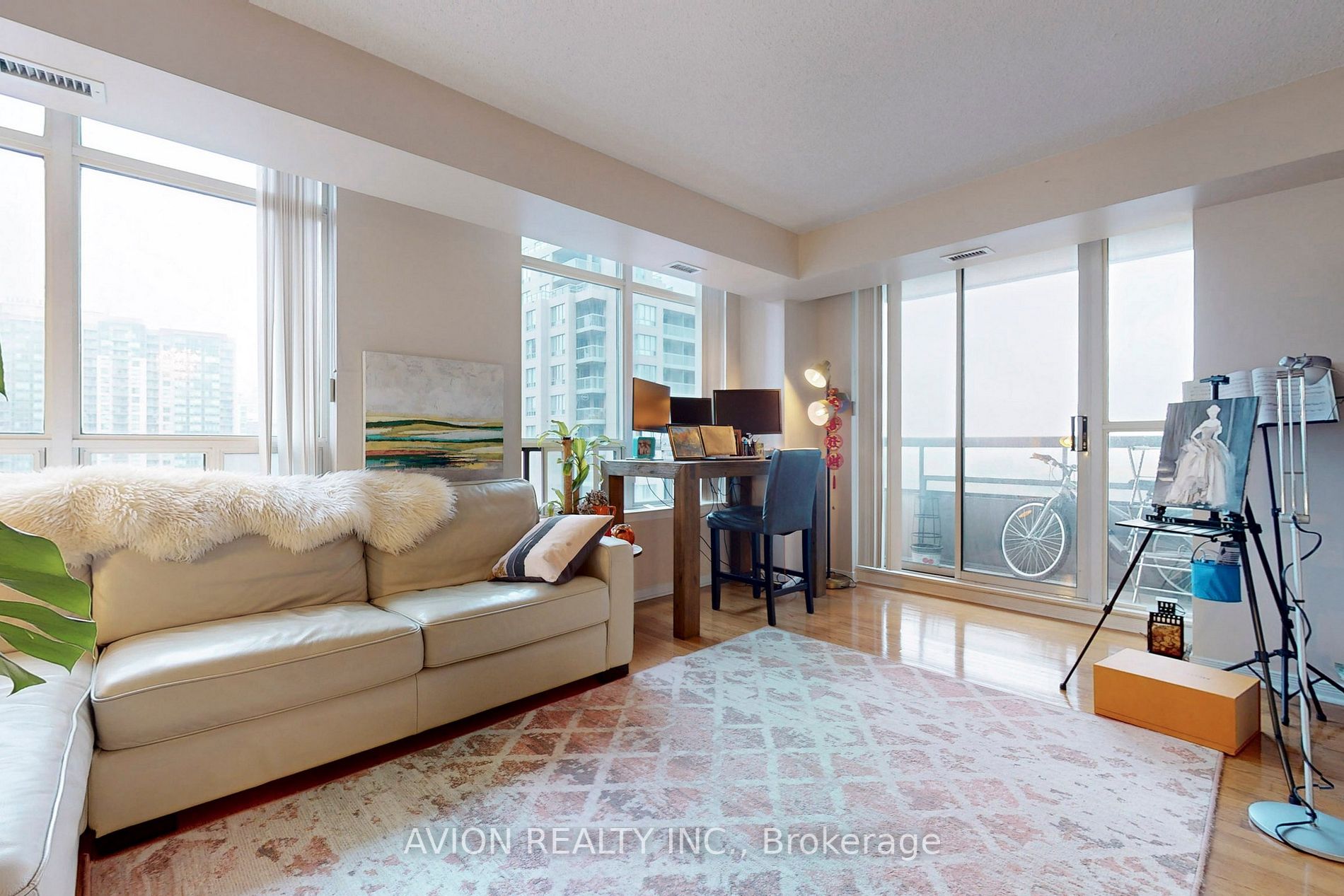 33 Empress Ave, #703