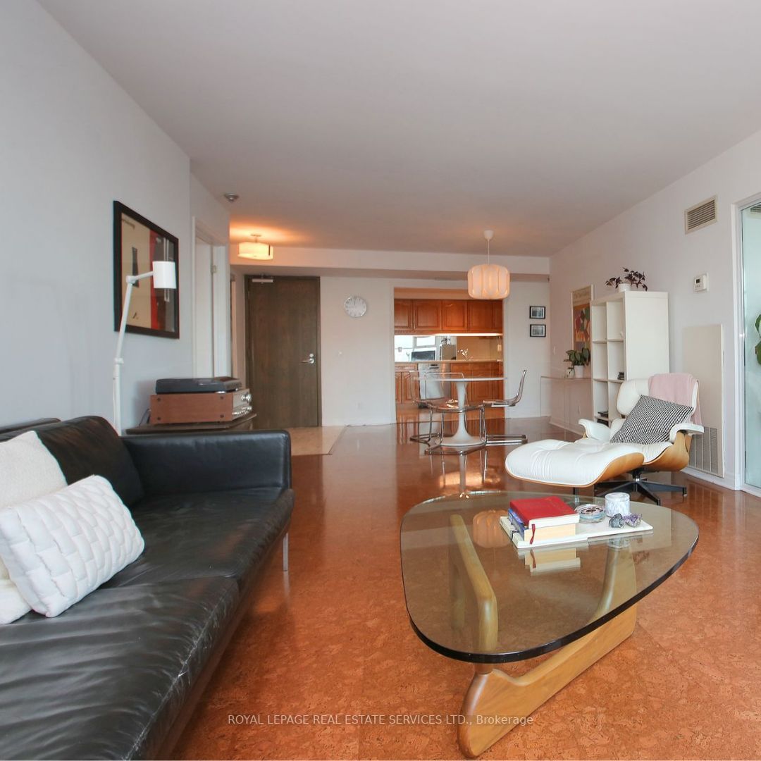 50 Lombard St, #2302