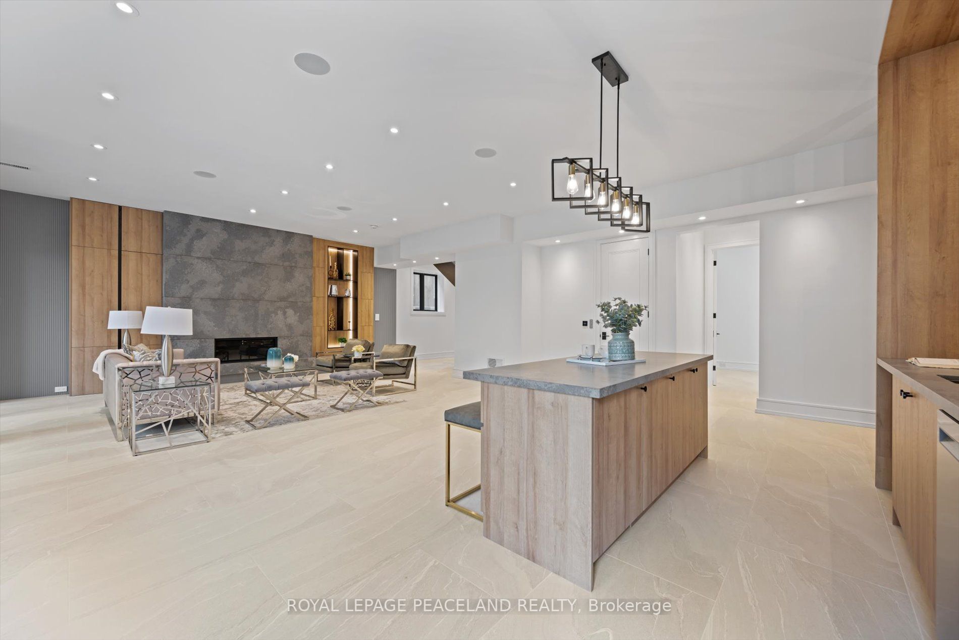 140 Holmes Ave