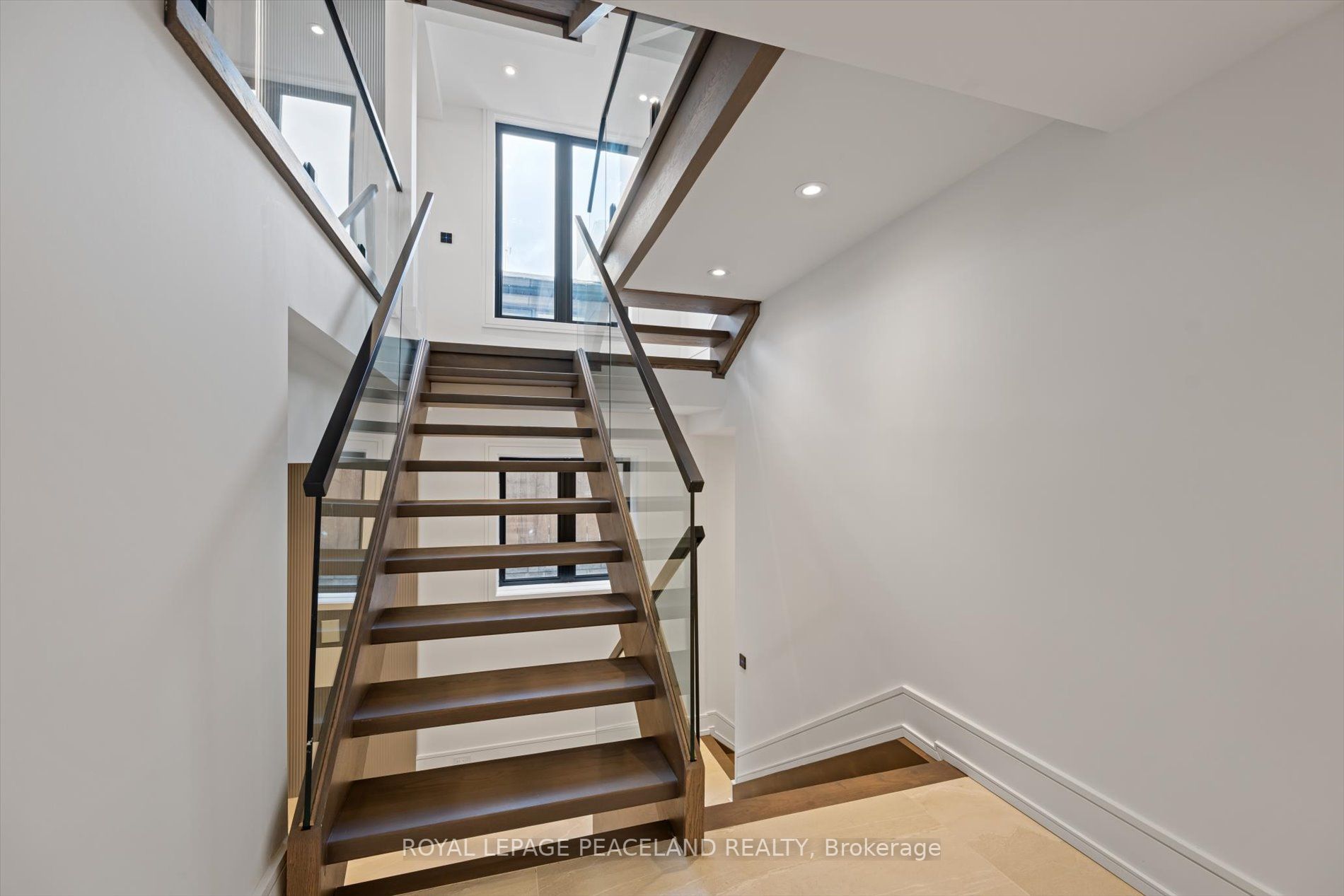 140 Holmes Ave
