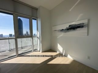 7 Grenville Street #6310