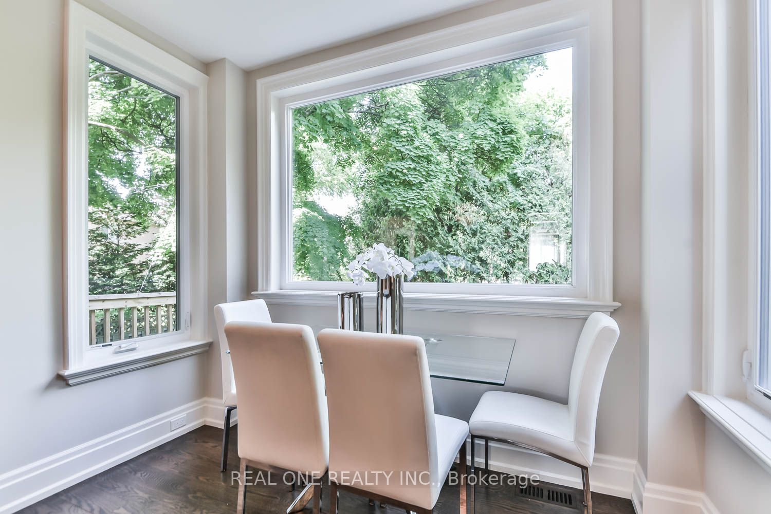 358 Willowdale Ave
