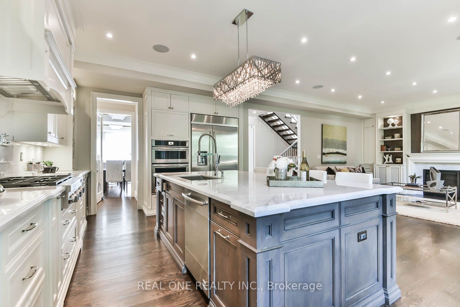 358 Willowdale Ave